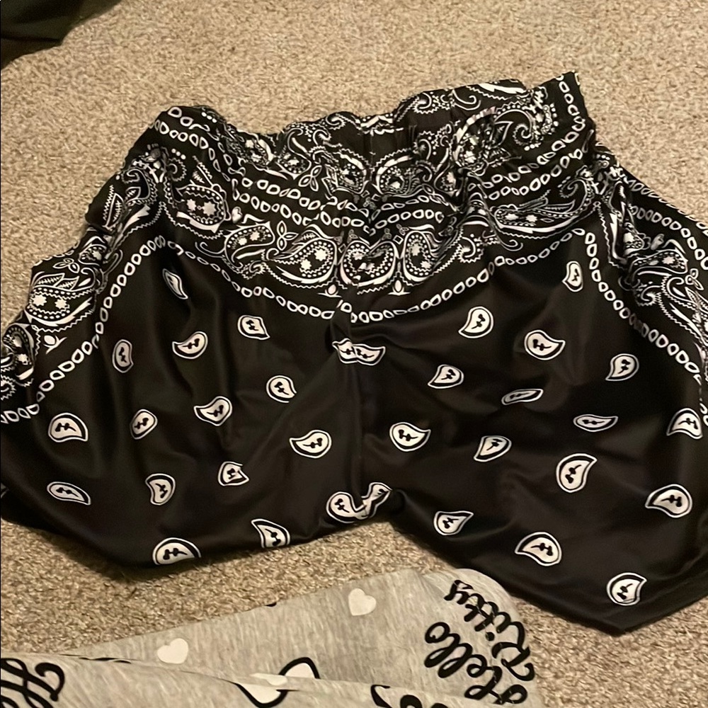 SHEIN Black and White Paisley Bike Shorts